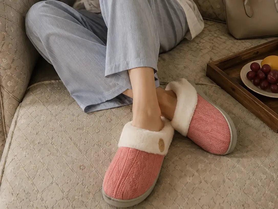Why Are My Feet Still Cold in Slippers? Causes & Solutions