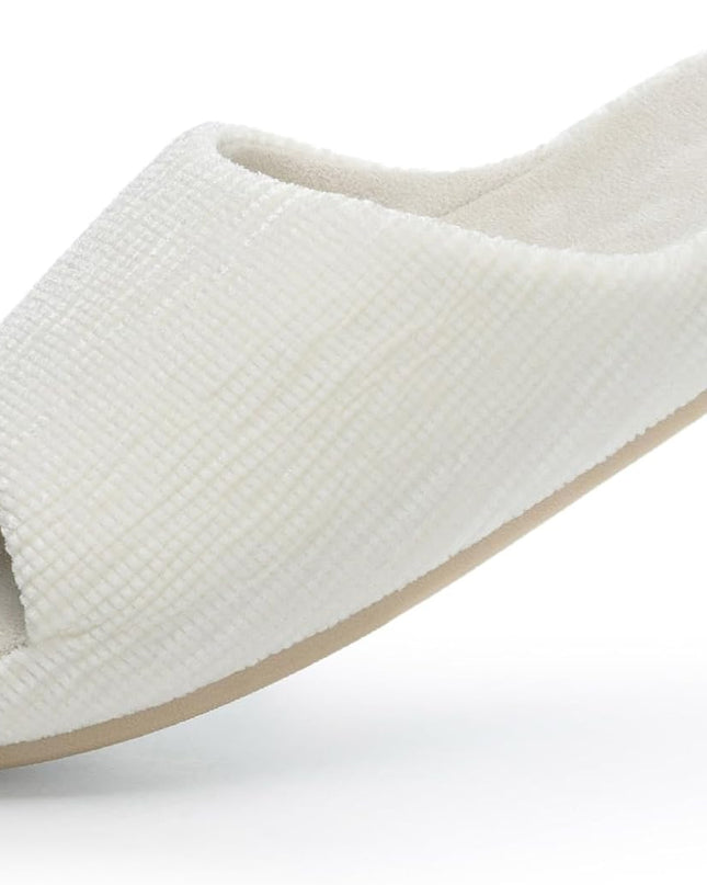 Matte Pearl White Scallop Rib Corduroy