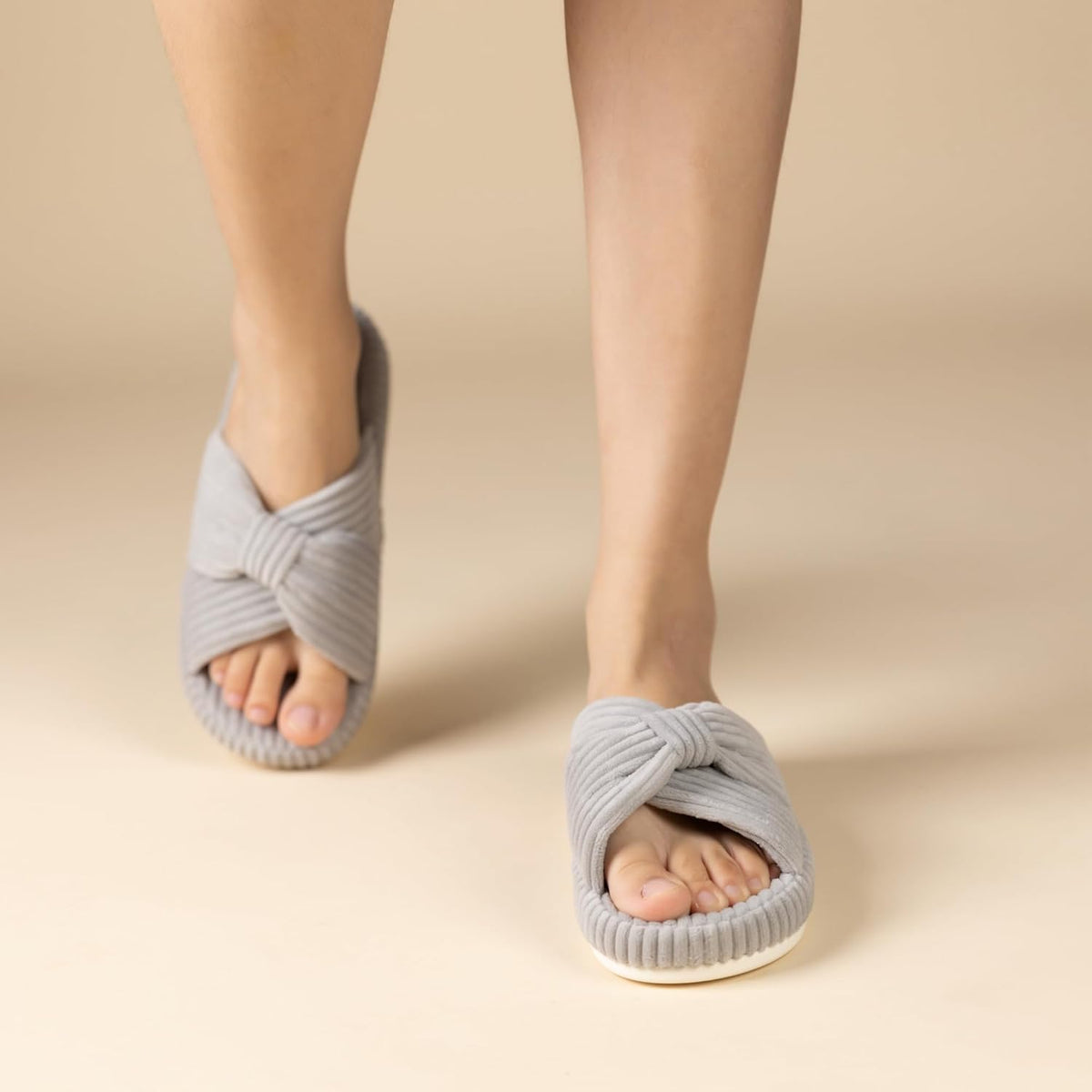 HODY - Gray-pantoffels met traagschuim
