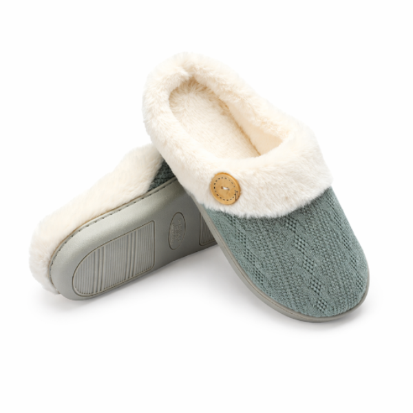 Pantuflas BUTTON con desgaste